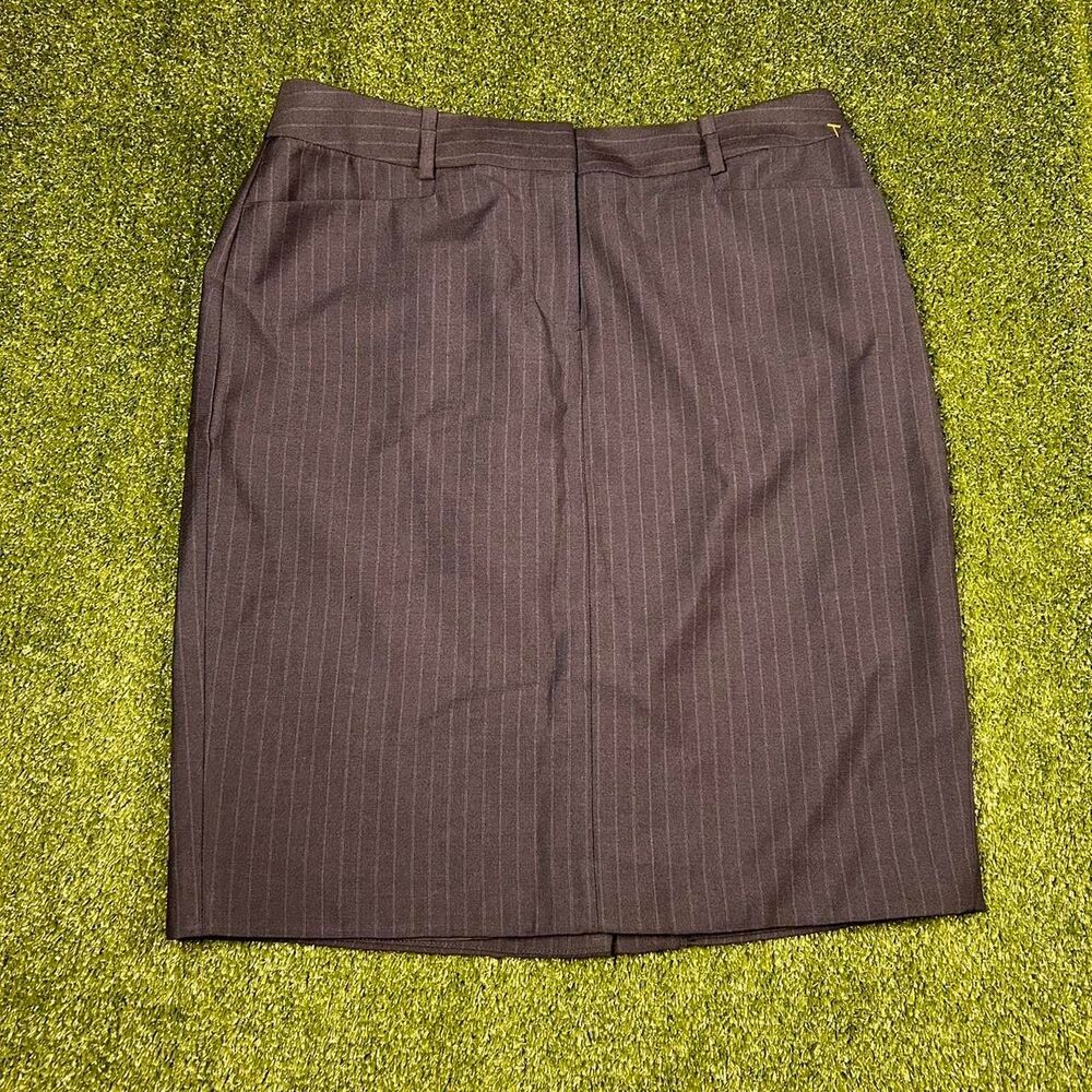Calvin-klein Women's Grey and Navy Skirt